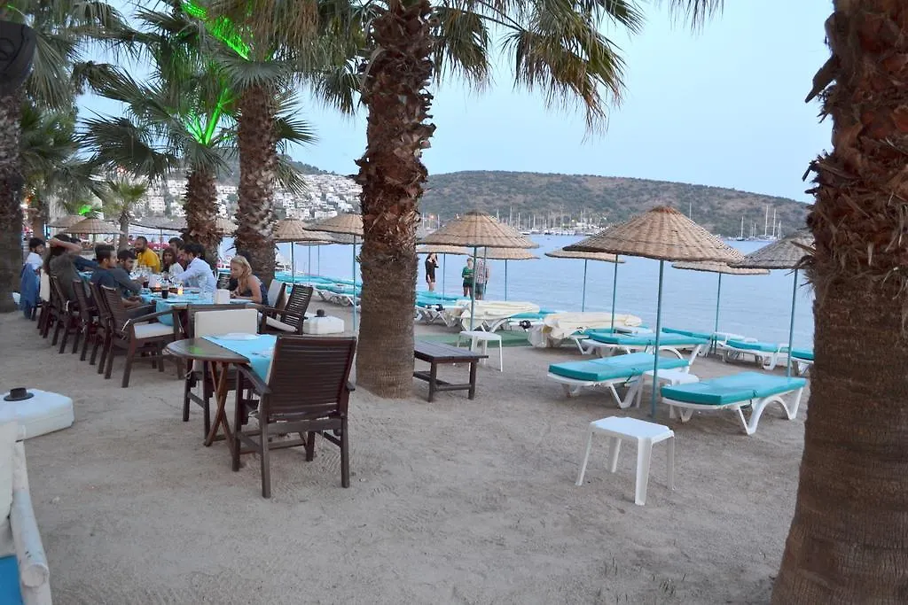 Bitez Deniz Hotel 3*,